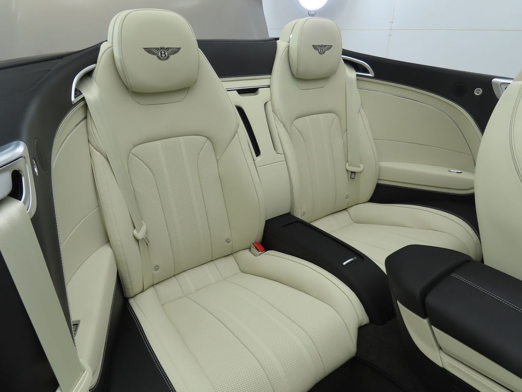 Thumbnail: 2025 Bentley Continental - 30