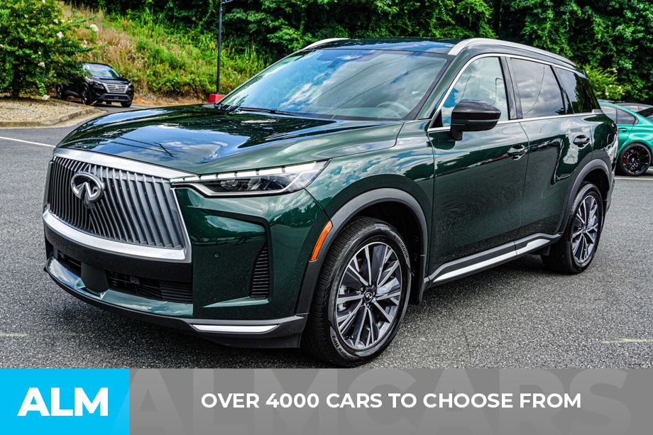 Used 2026 Green INFINITI LUXE image 3