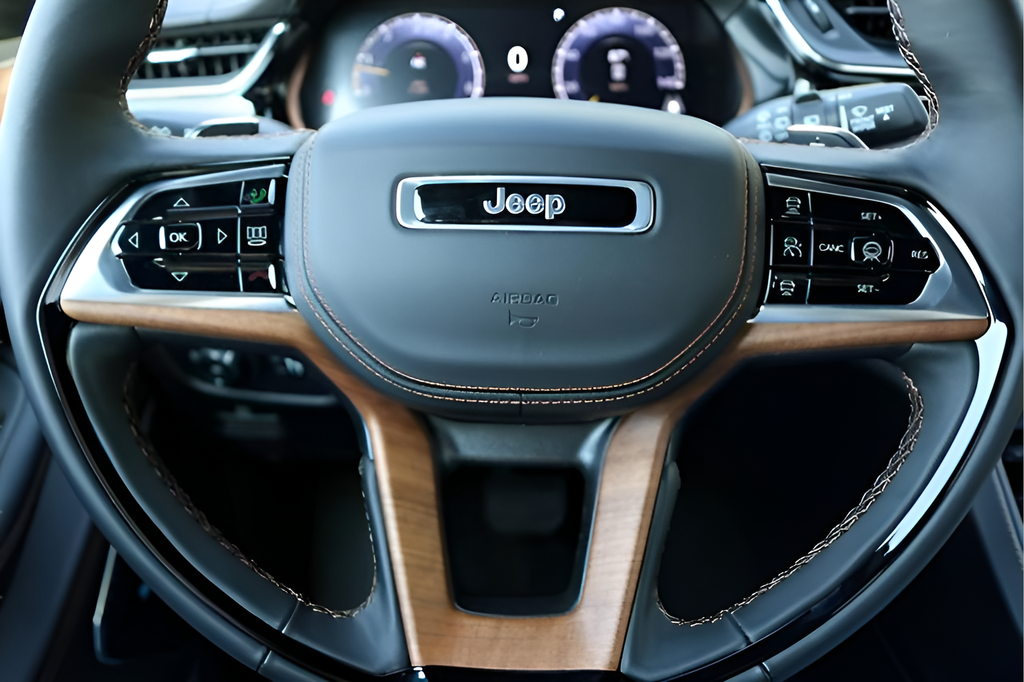 New Car 2025 Jeep Grand Cherokee L  Summit Reserve For Sale Under $70,000 In Austin, Texas