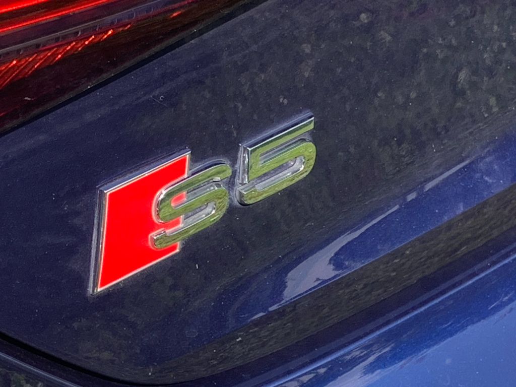 Thumbnail: 2022 Audi S5 - 9
