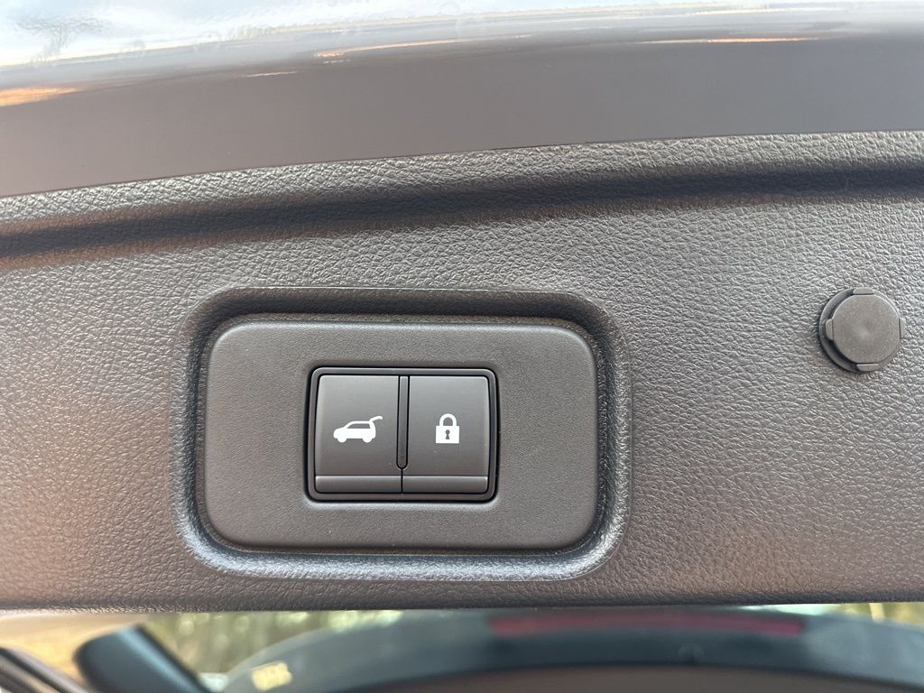 2025 Boulder Gray Pearl Nissan Pathfinder Platinum FWD SUV