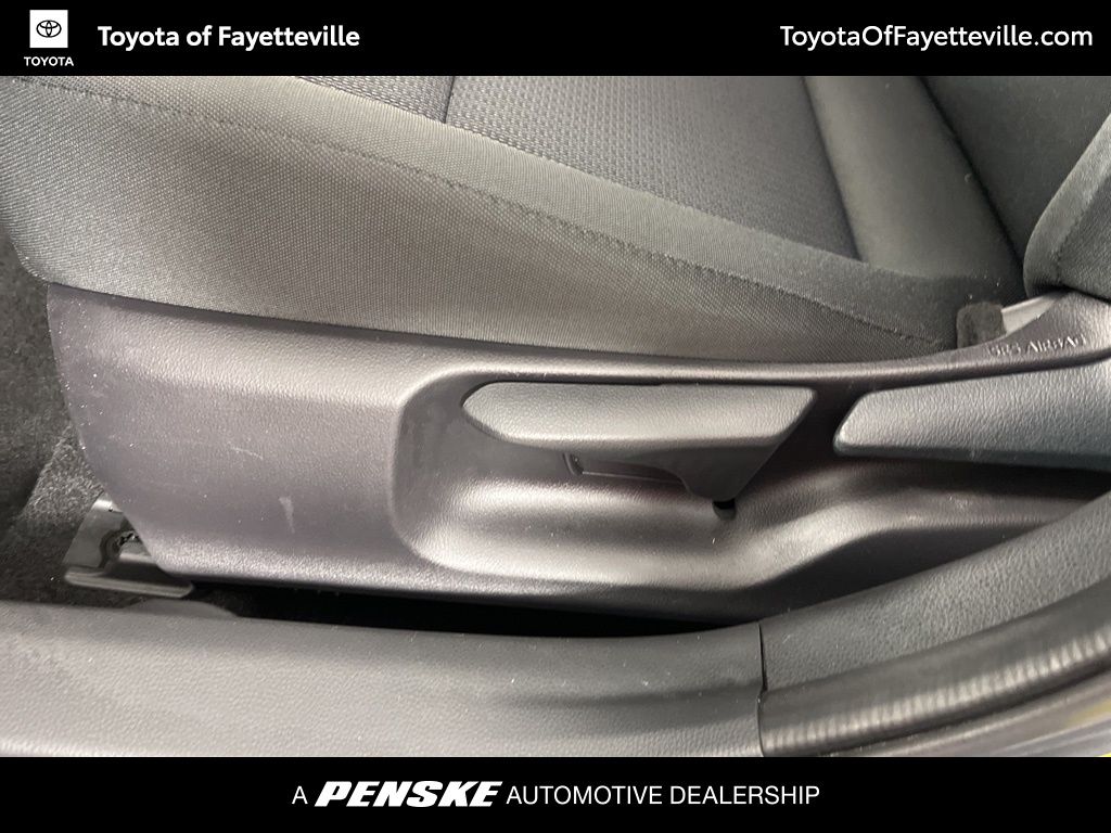 Thumbnail: 2024 Toyota Prius - 21