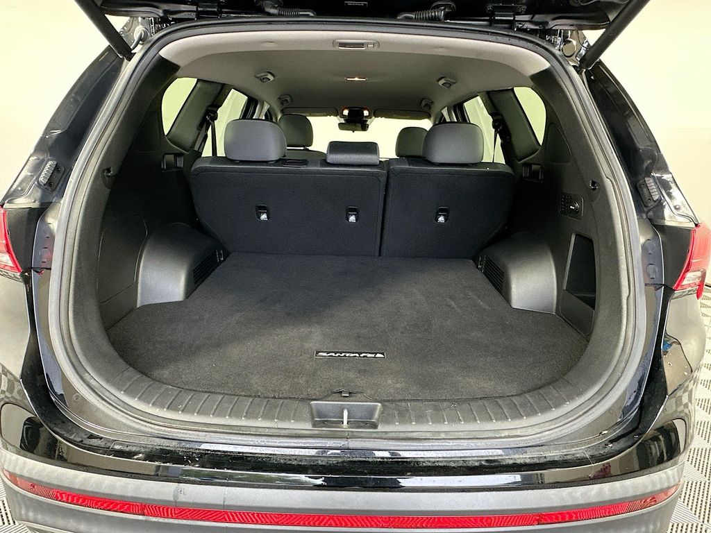 Thumbnail: 2023 Hyundai Santa Fe - 27