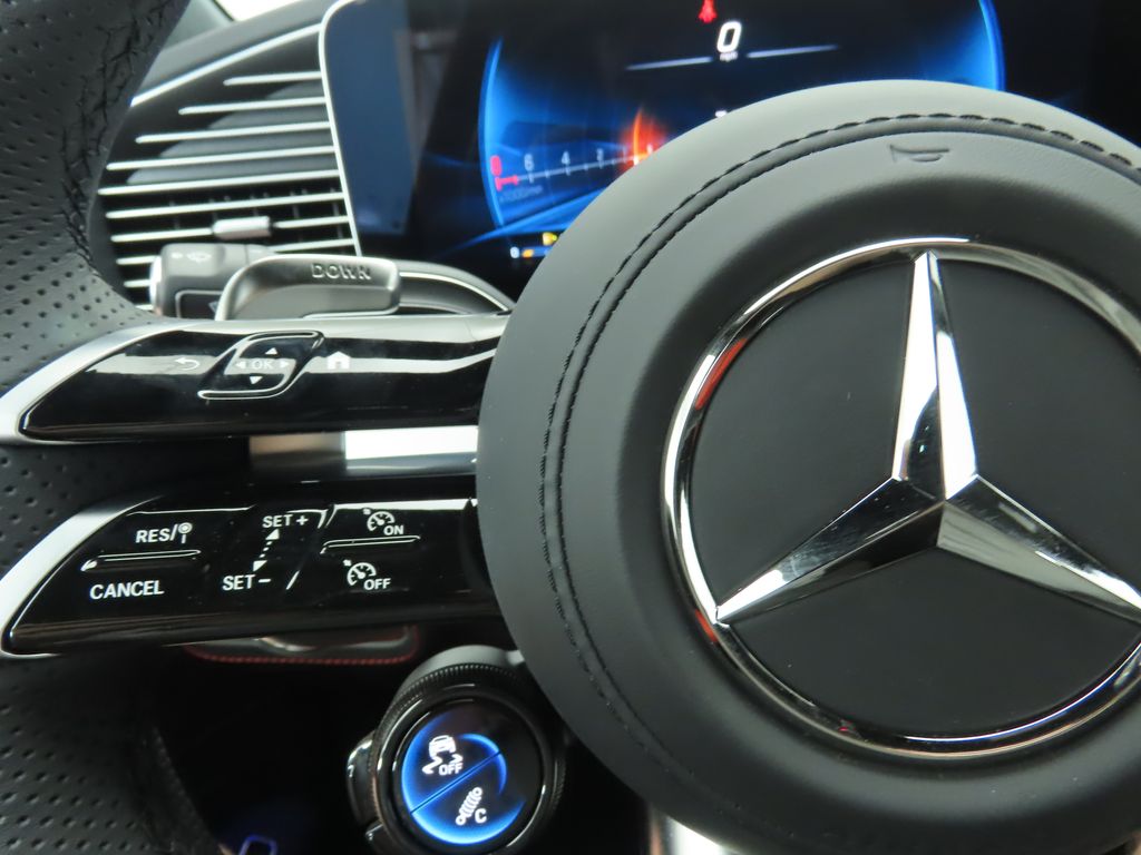 Thumbnail: 2025 Mercedes-Benz GLE - 11