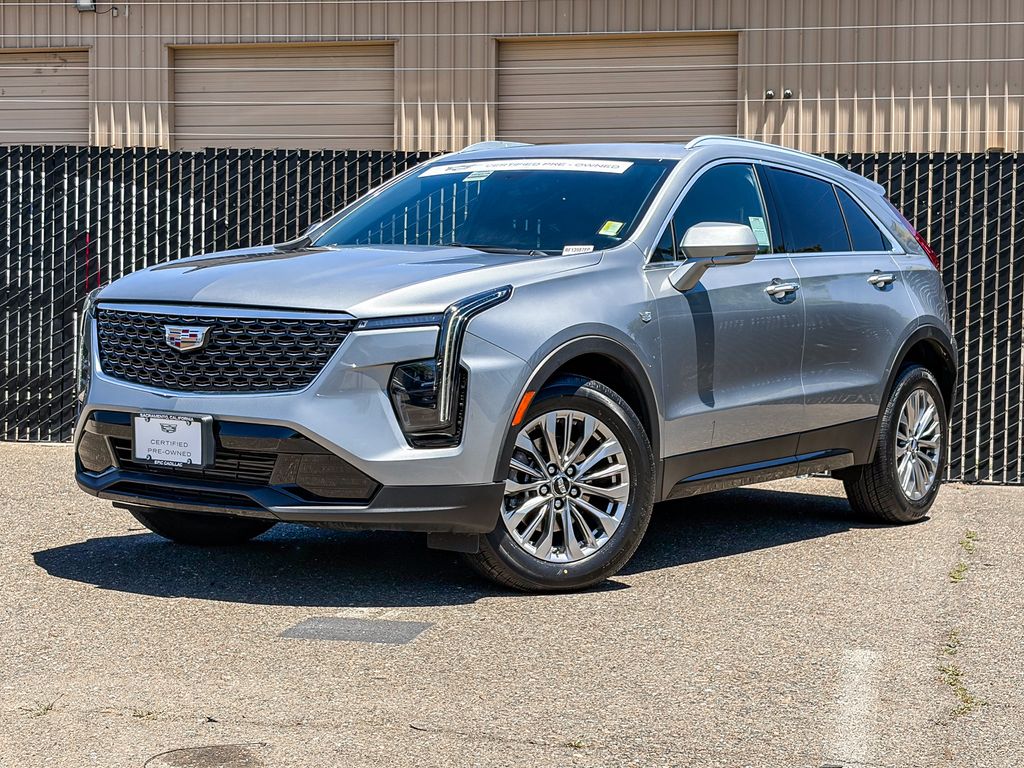 Argent Silver Metallic 2024 Cadillac XT4 Premium Luxury AWD SUV / Crossover Four-Wheel Drive 9-Speed Automatic
