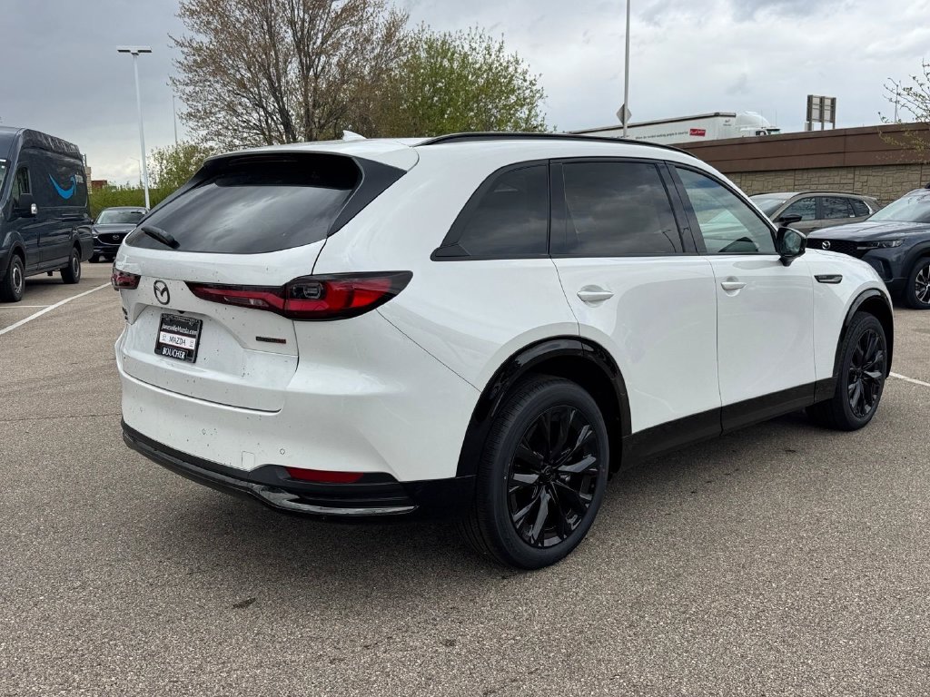 New 2026 Rhodium White Premium Mazda 3.3 Turbo S Premium image 4