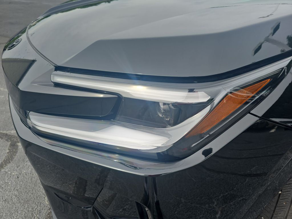 2026 Toyota RAV4 XSE - Photo 30