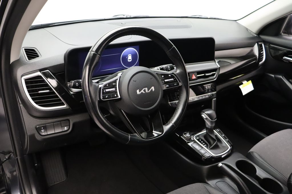 2024 Kia Seltos X-Line 15