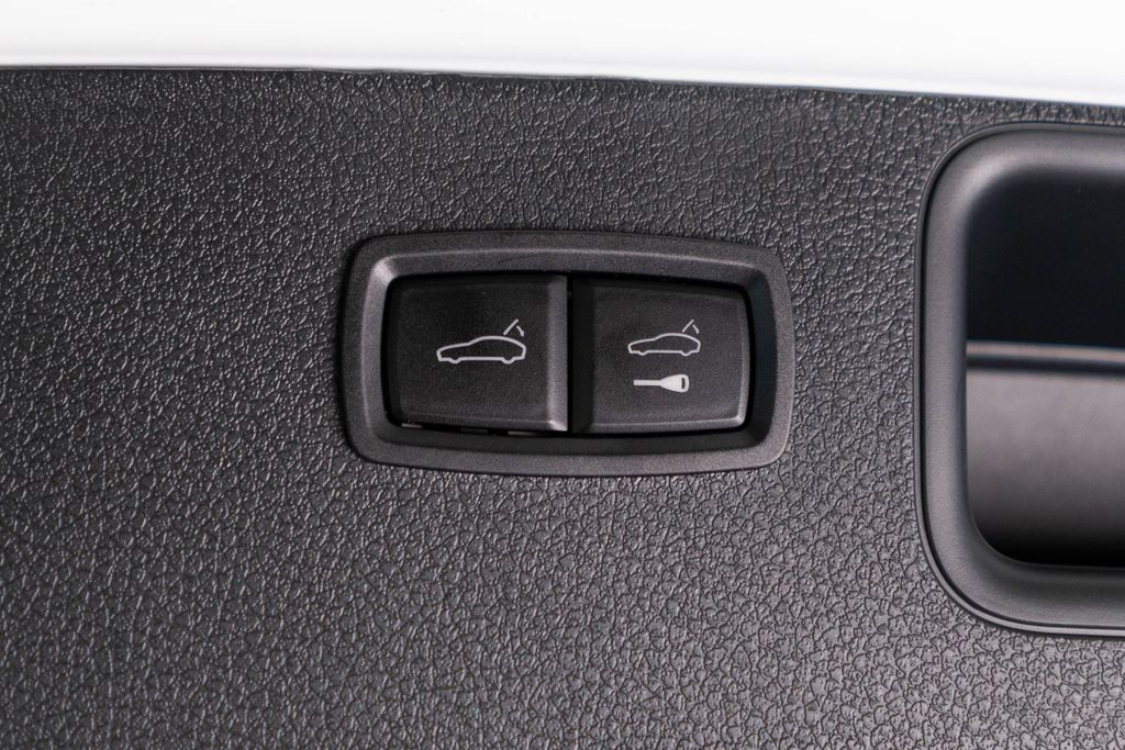 Used 2026 Porsche Macan SUV