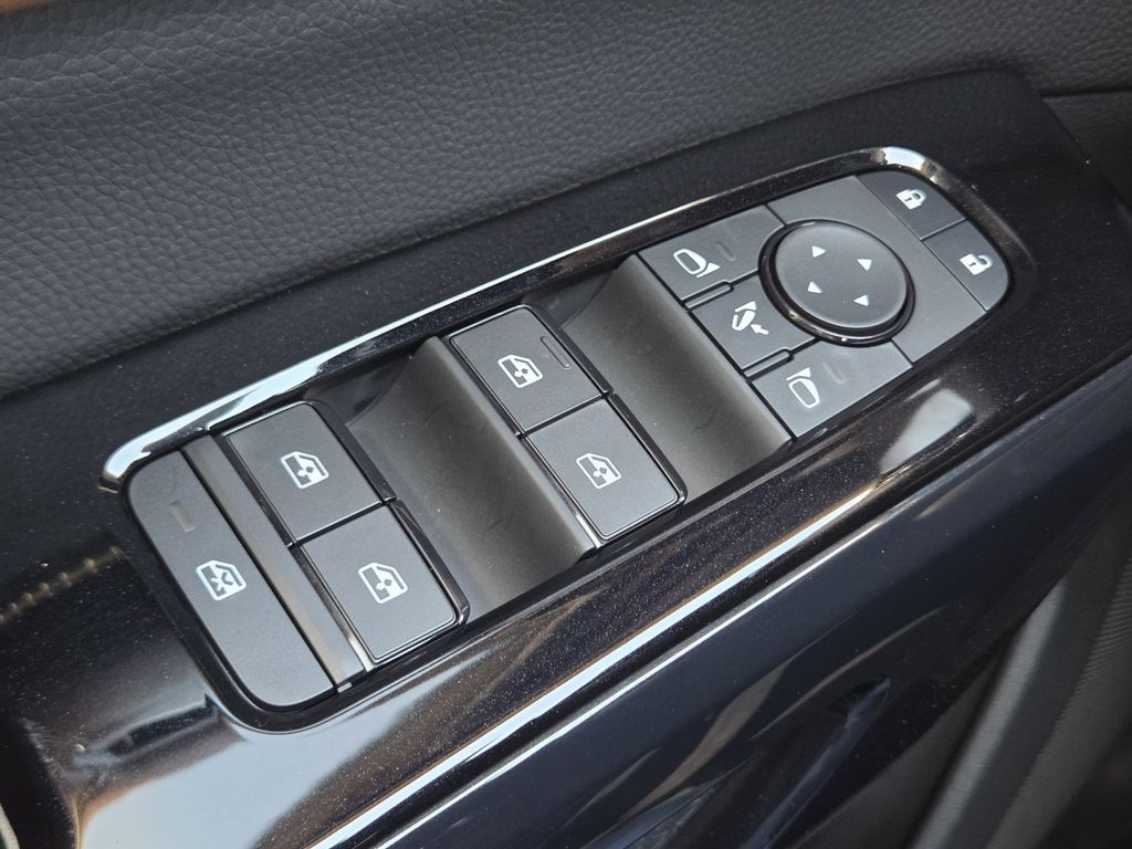 2026 Nissan Pathfinder Platinum Black at Bravo Nissan