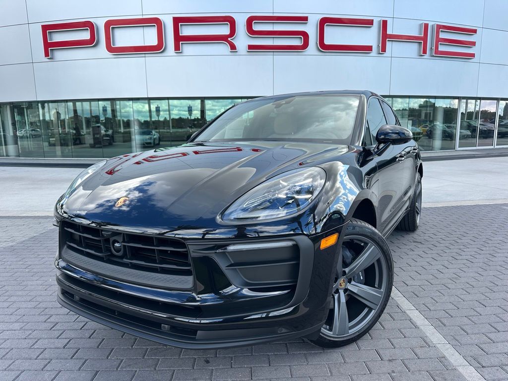 Thumbnail: 2026 Porsche Macan - 1