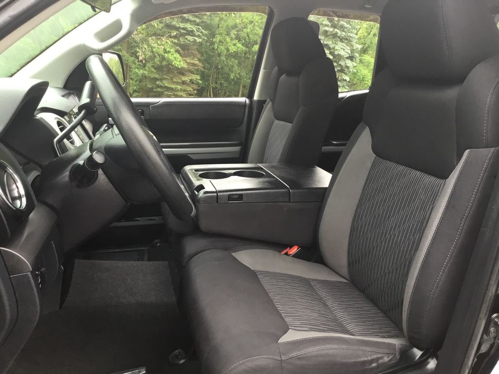 2016 Toyota Tundra SR5 12
