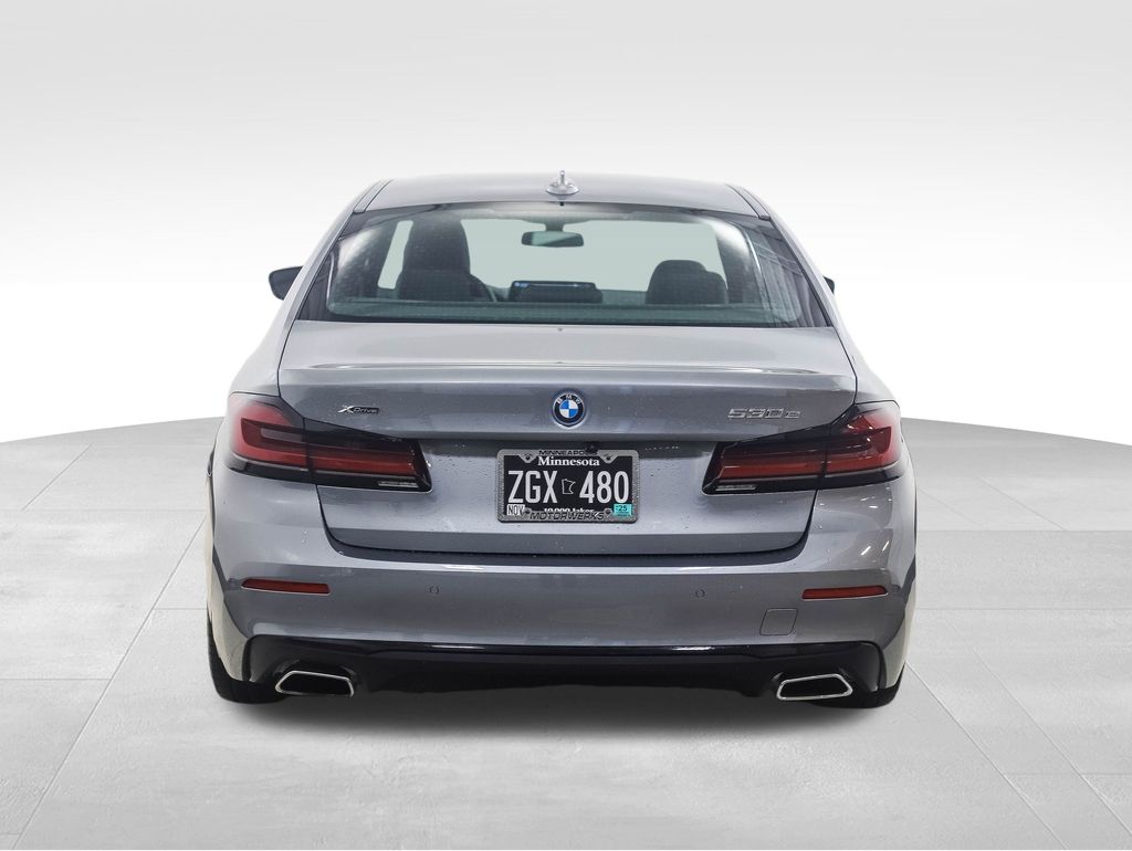 Thumbnail: 2023 BMW 5 Series - 4