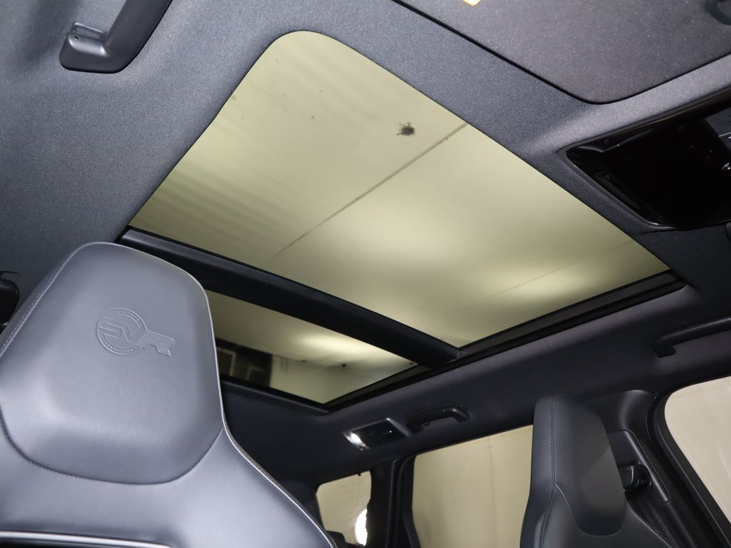 Thumbnail: 2022 Land Rover Range Rover Sport - 18