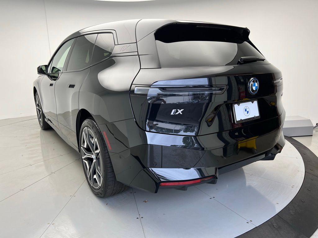 2025 BMW iX xDrive50 4
