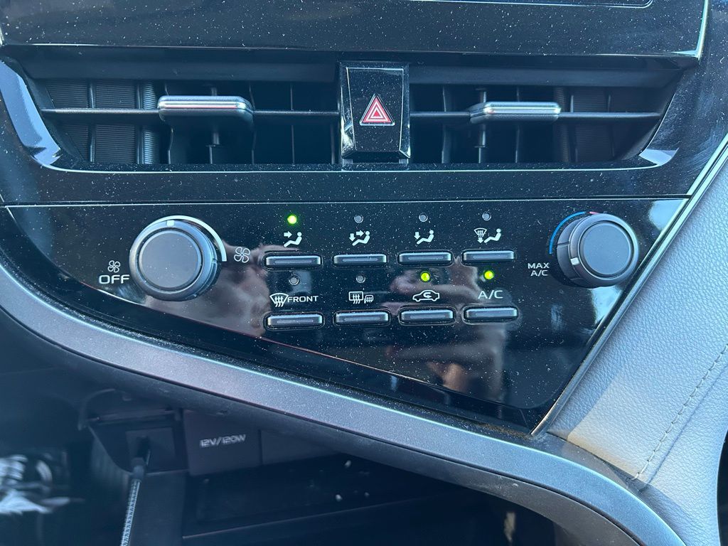 Thumbnail: 2021 Toyota Camry - 26