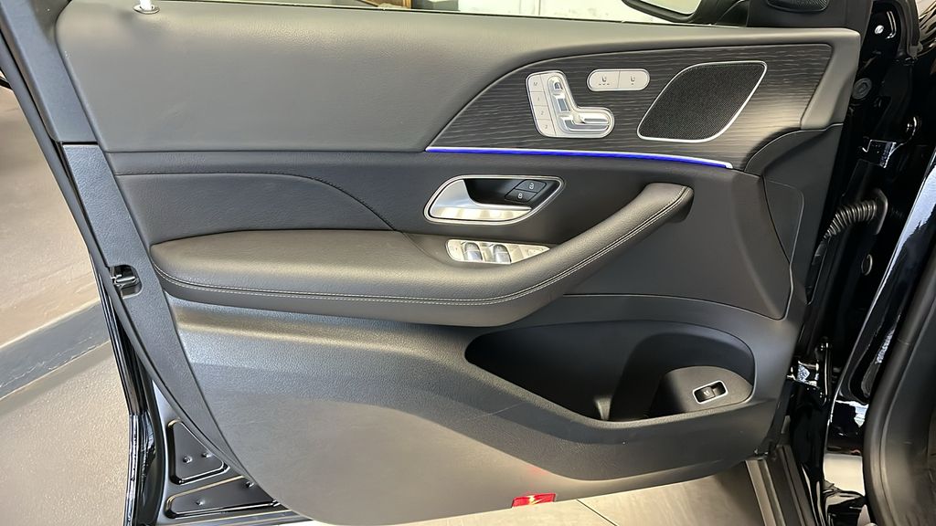 2025 Mercedes-Benz GLE 350 11