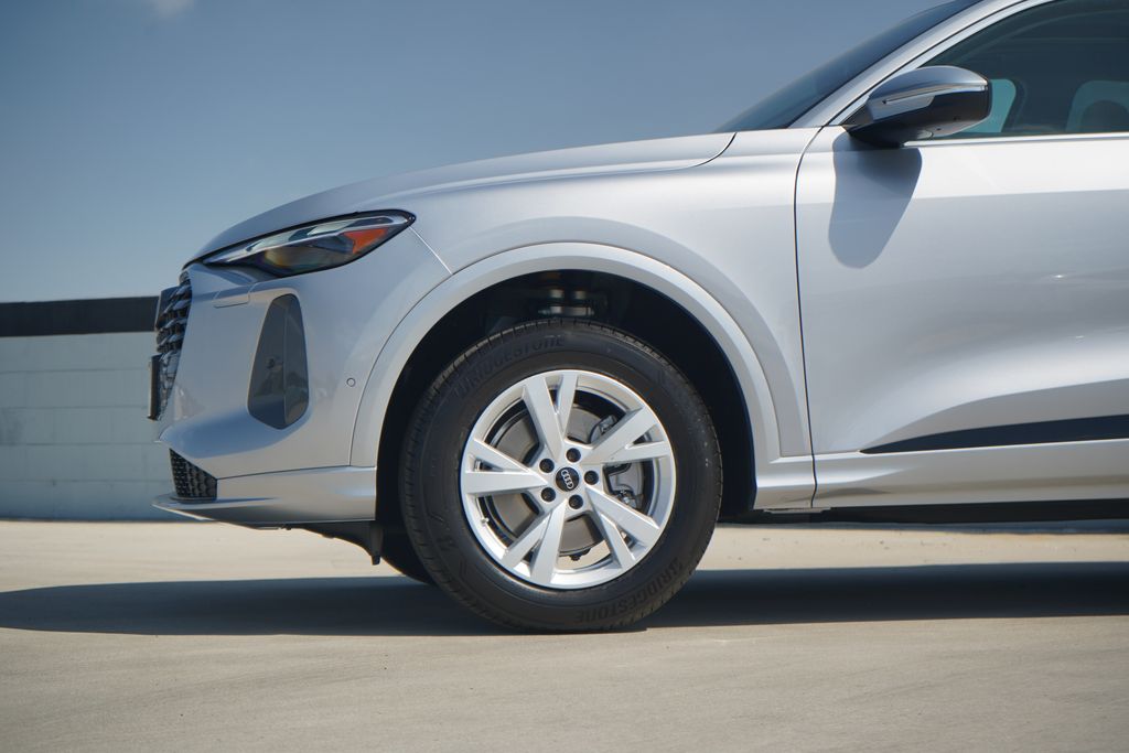 Thumbnail: 2026 Audi Q5 - 2