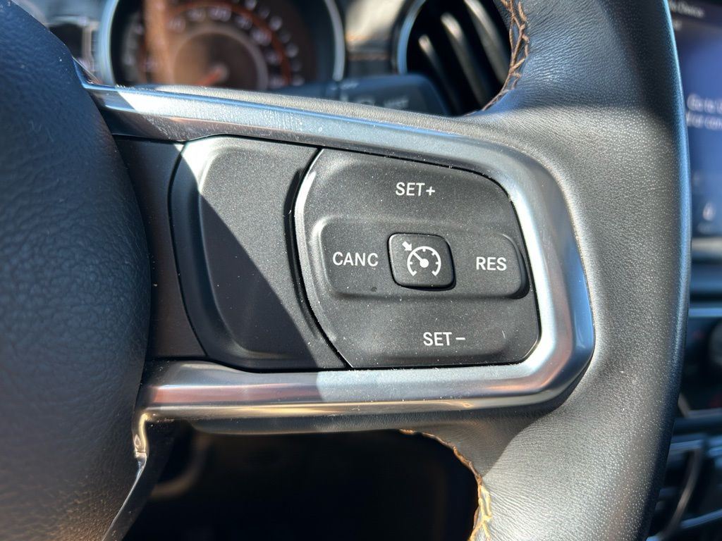 Thumbnail: 2022 Jeep Gladiator - 16