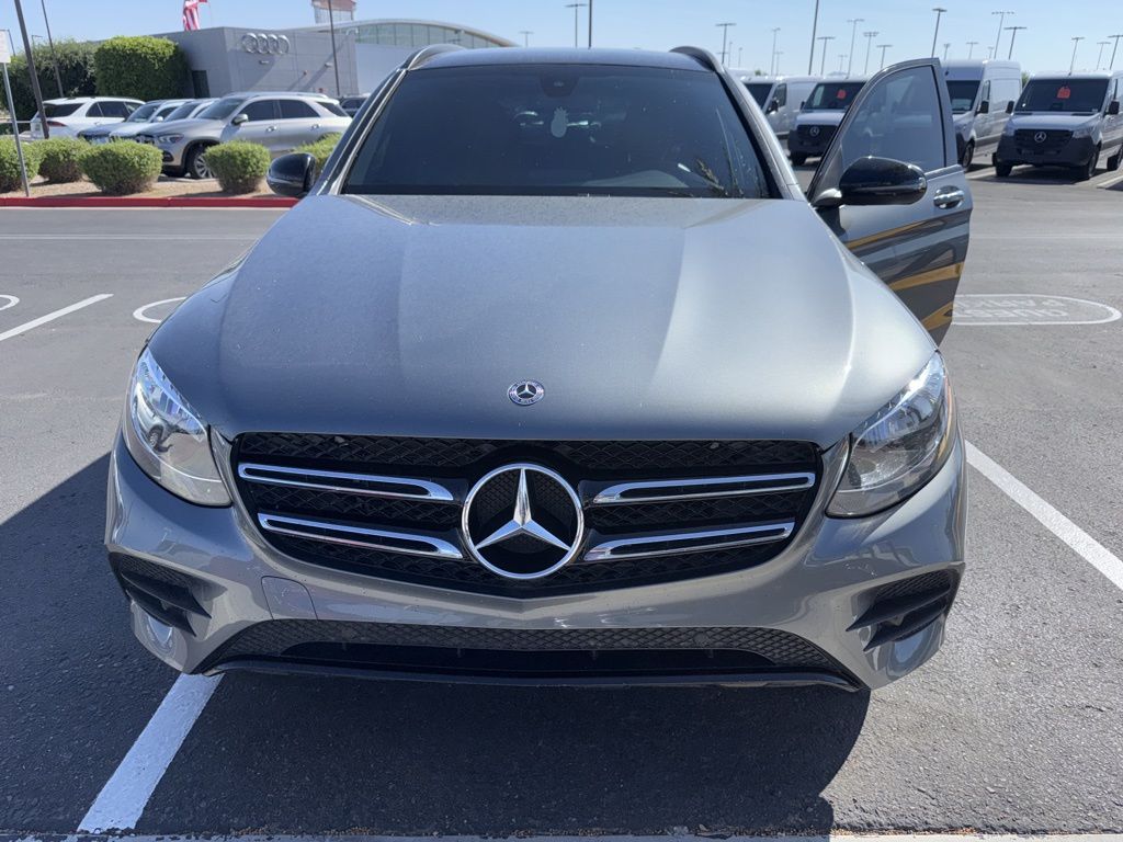 2019 Mercedes-Benz GLC 300 2