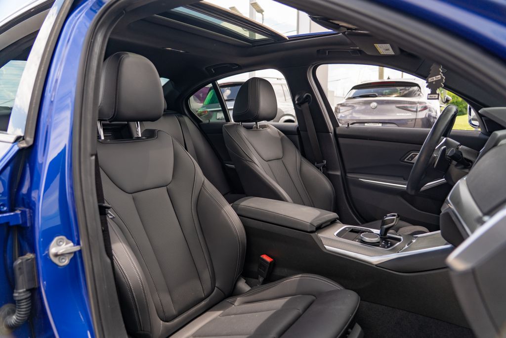 2022 BMW 3-Series M340i photo