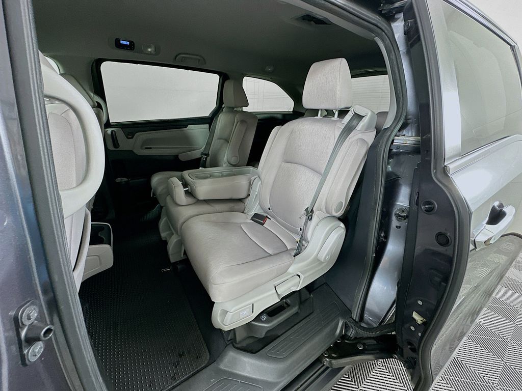 Thumbnail: 2020 Honda Odyssey - 23