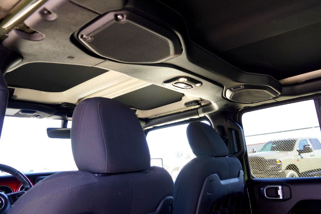 Used Car 2022 Jeep Gladiator  Rubicon For Sale Under $35,000 In Taylor, Texas