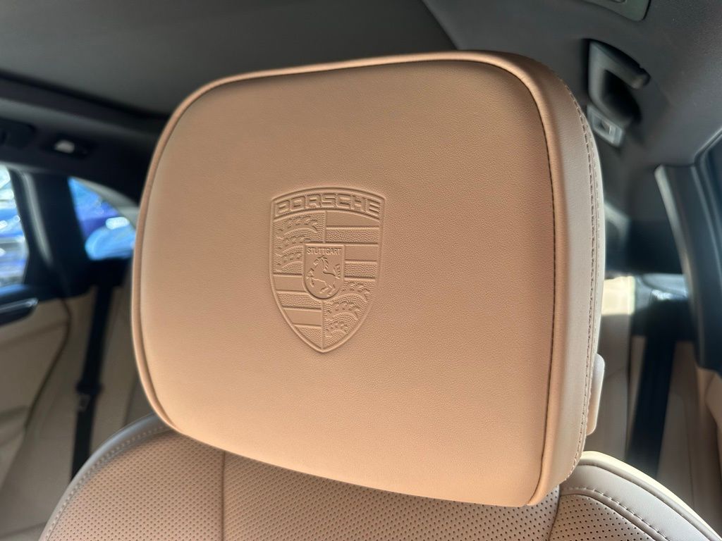 Thumbnail: 2025 Porsche Macan - 18