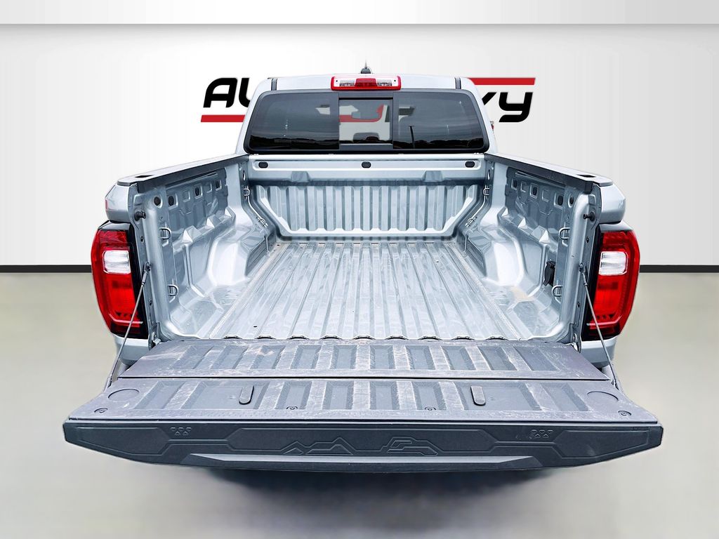 Used 2024 Silver GMC AT4 image 27