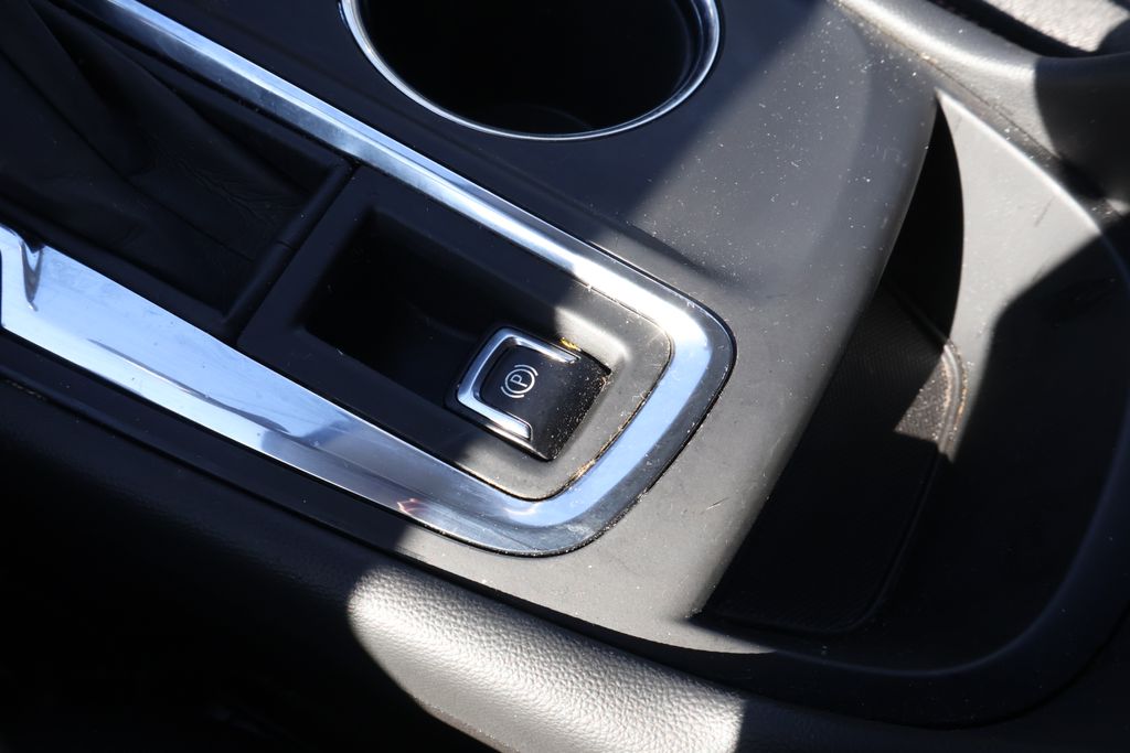 Thumbnail: 2023 Chevrolet Equinox - 28