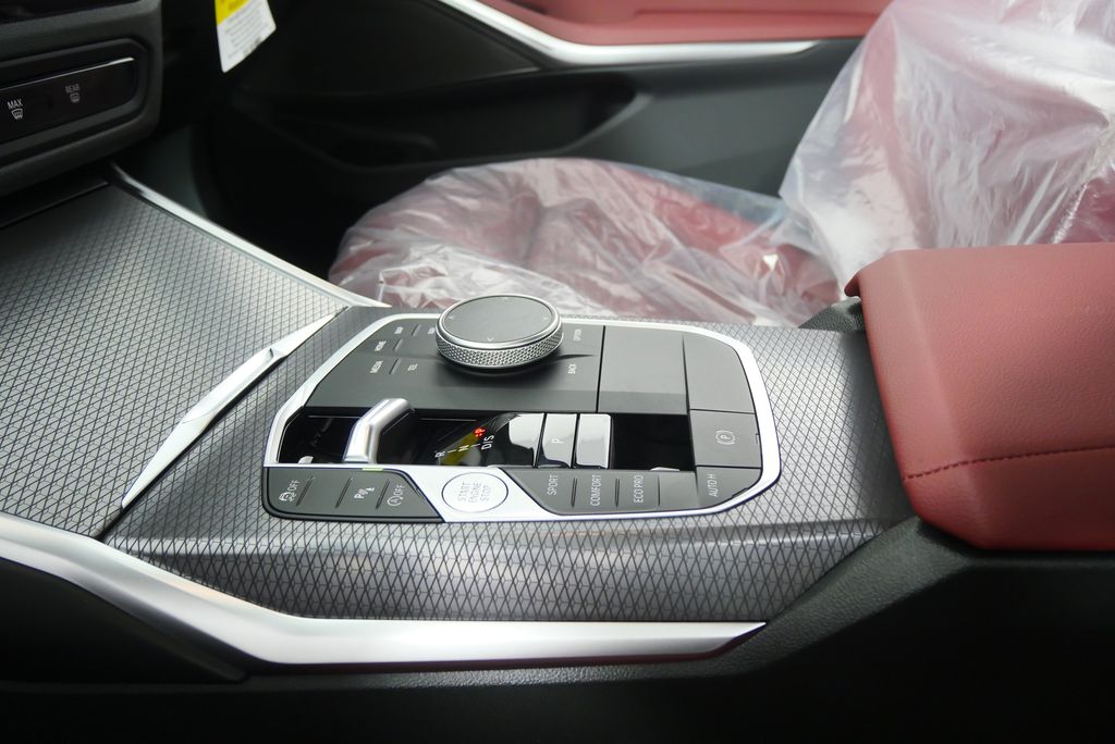 Thumbnail: 2026 BMW 3 Series - 21