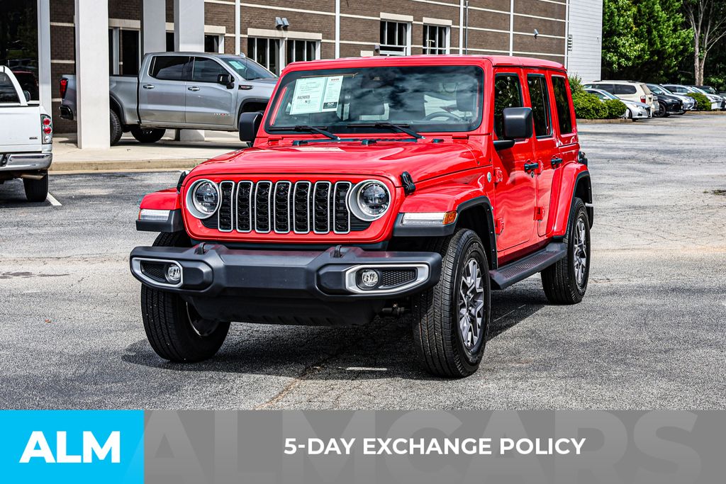 2024 Jeep Wrangler Sahara photo 3