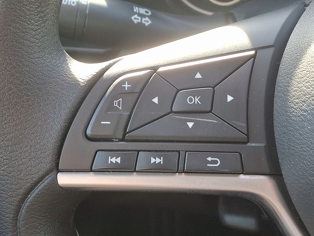 2022 Nissan Altima SV 21