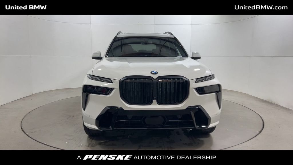 Thumbnail: 2026 BMW X7 - 3
