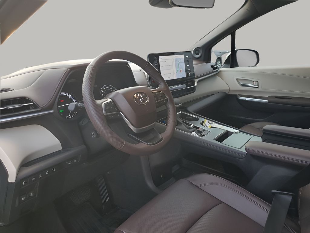 Used Car 2023 Toyota Sienna  Platinum For Sale Under $60,000 In Austin, Texas