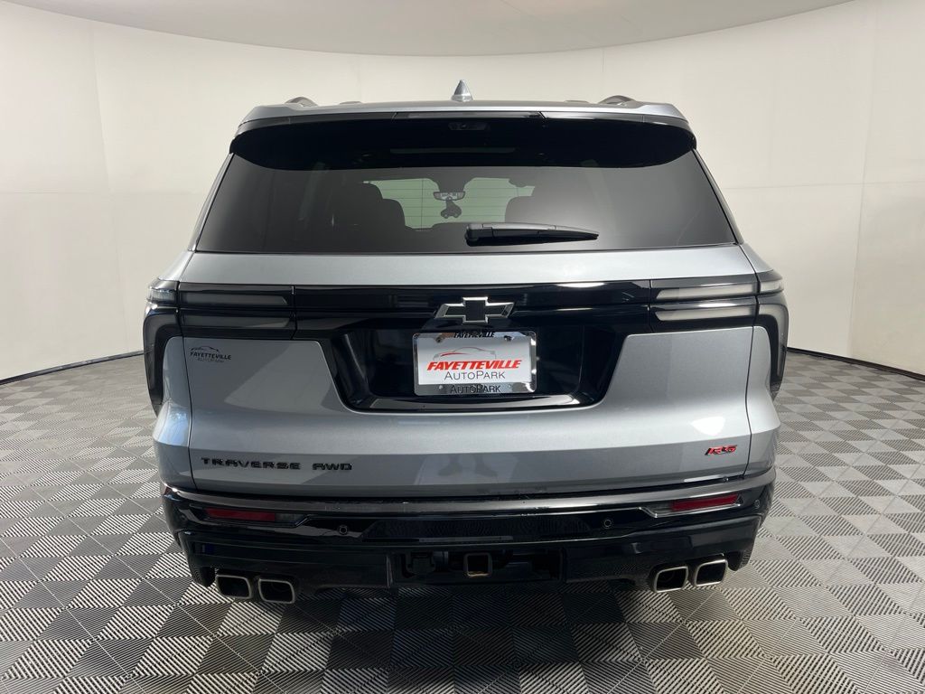 Thumbnail: 2024 Chevrolet Traverse - 10