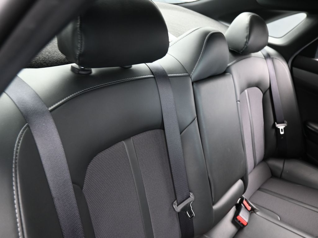 Used 2023 Wolf Gray Kia GT-Line image 36