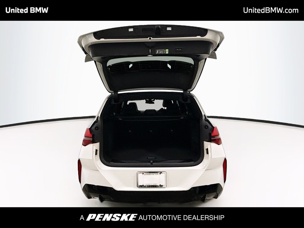 Thumbnail: 2026 BMW X3 - 14