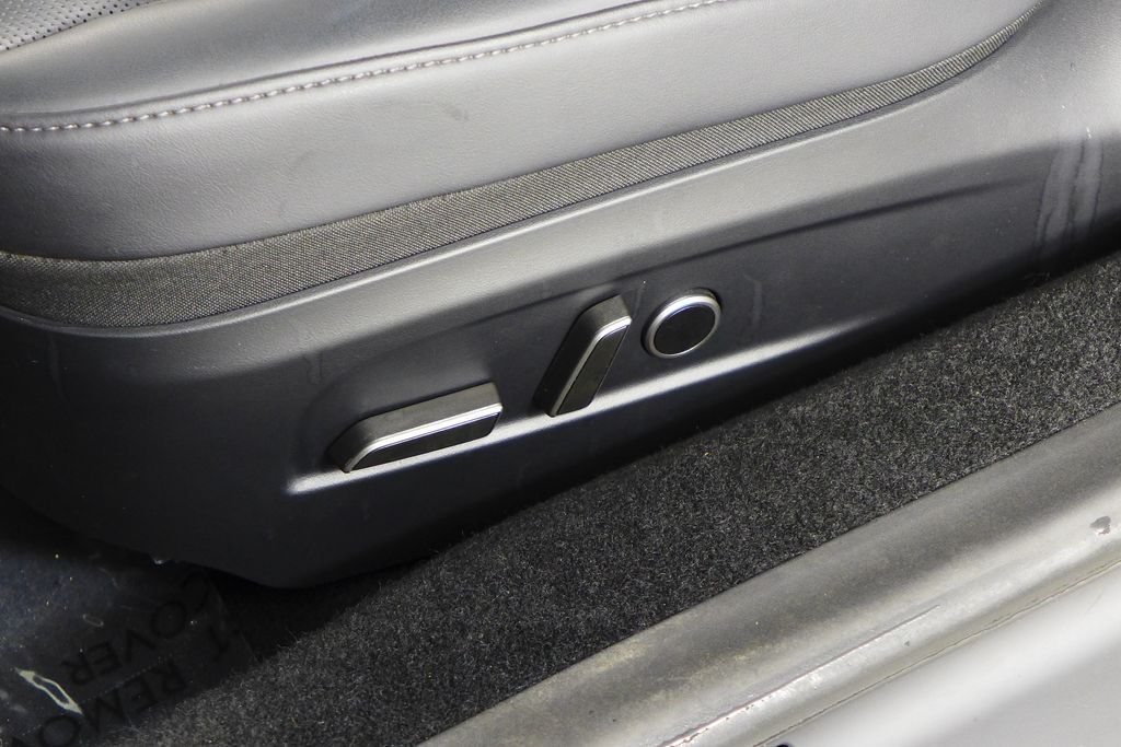 Thumbnail: 2025 Tesla Model 3 - 23