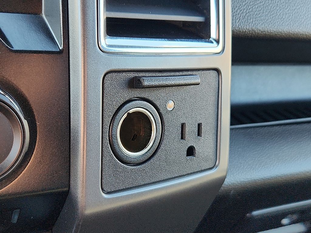 Thumbnail: 2016 Ford F-150 - 25