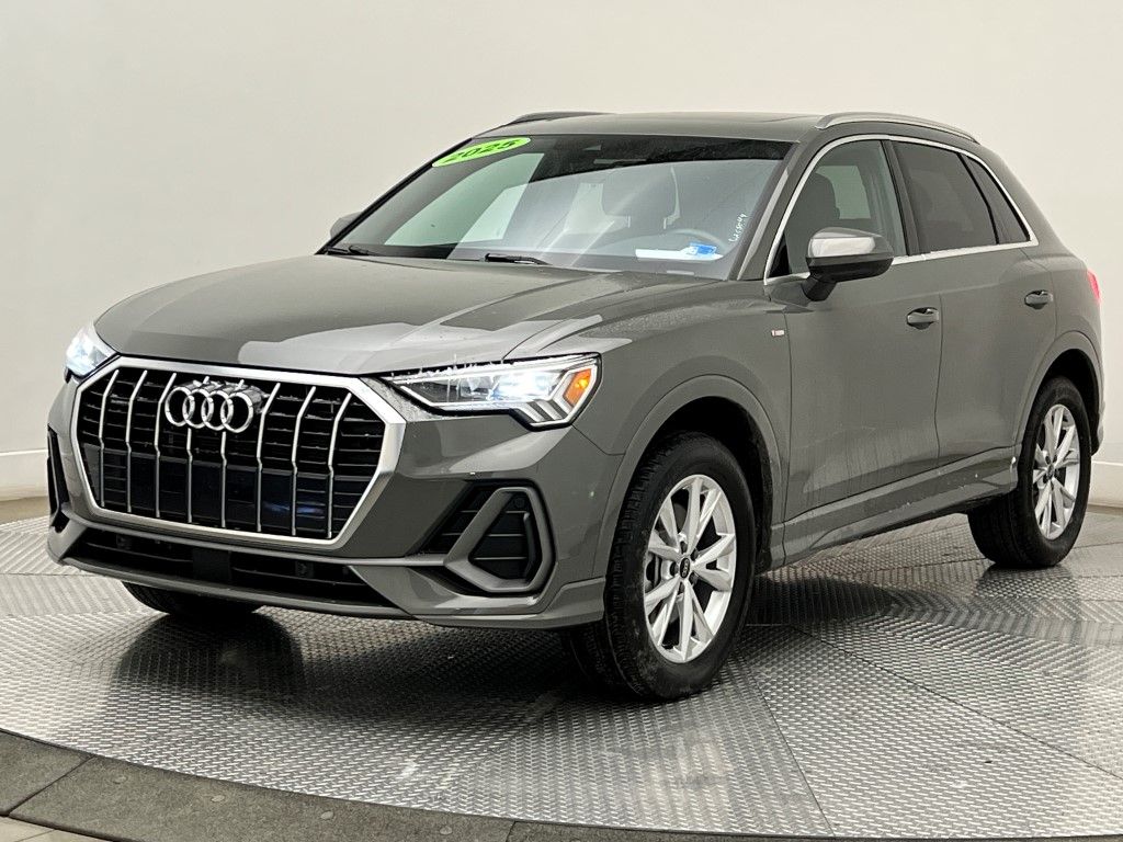 Thumbnail: 2025 Audi Q3 - 2