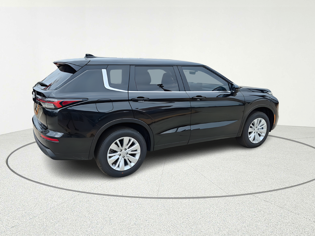 2026 Mitsubishi Outlander ES - 6
