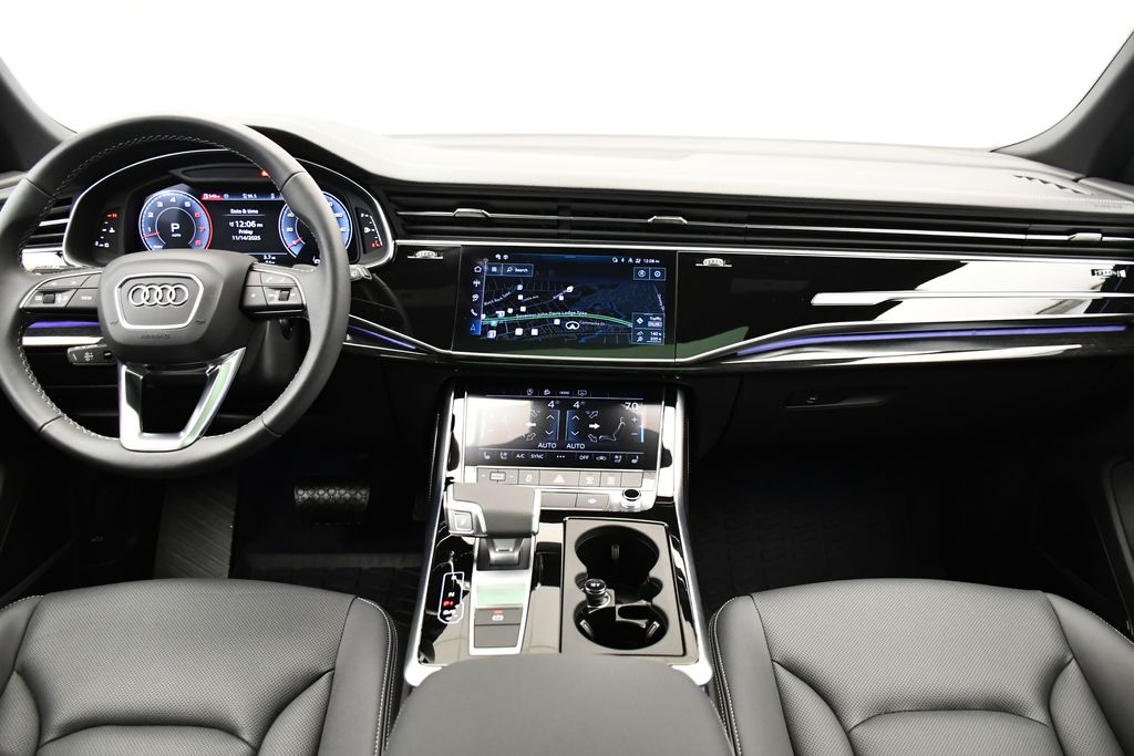 Thumbnail: 2025 Audi Q8 - 19