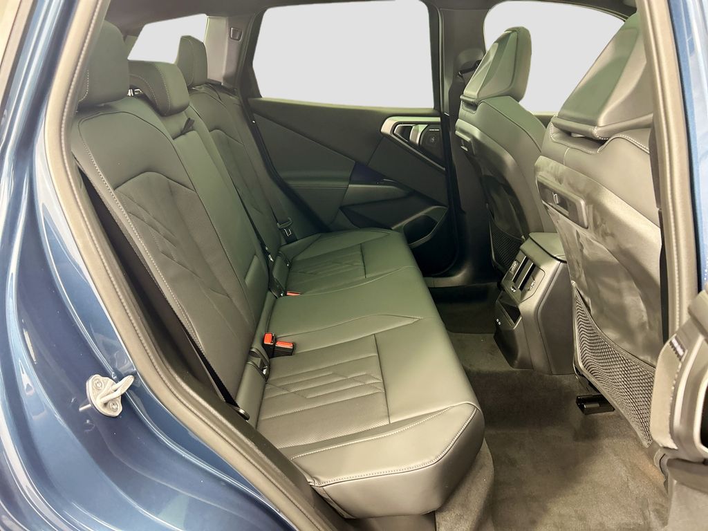 Thumbnail: 2026 BMW X3 - 21