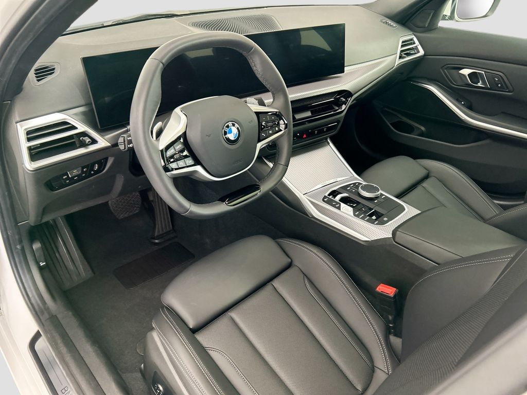 Thumbnail: 2026 BMW 3 Series - 9
