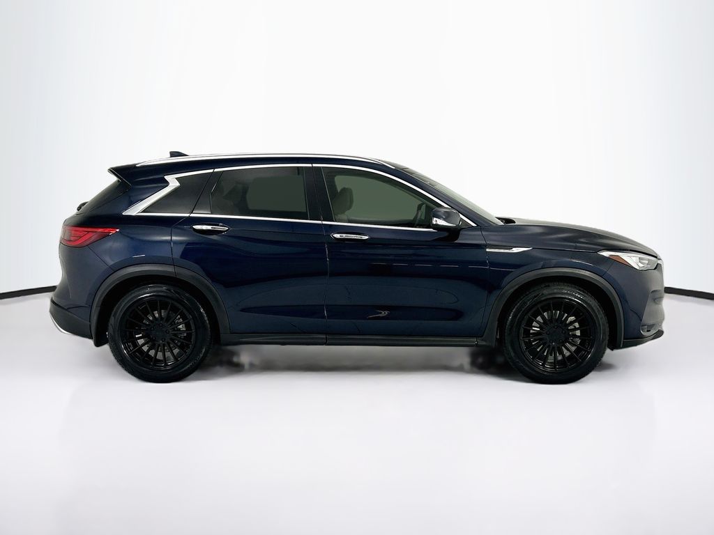Thumbnail: 2019 INFINITI QX50 - 4