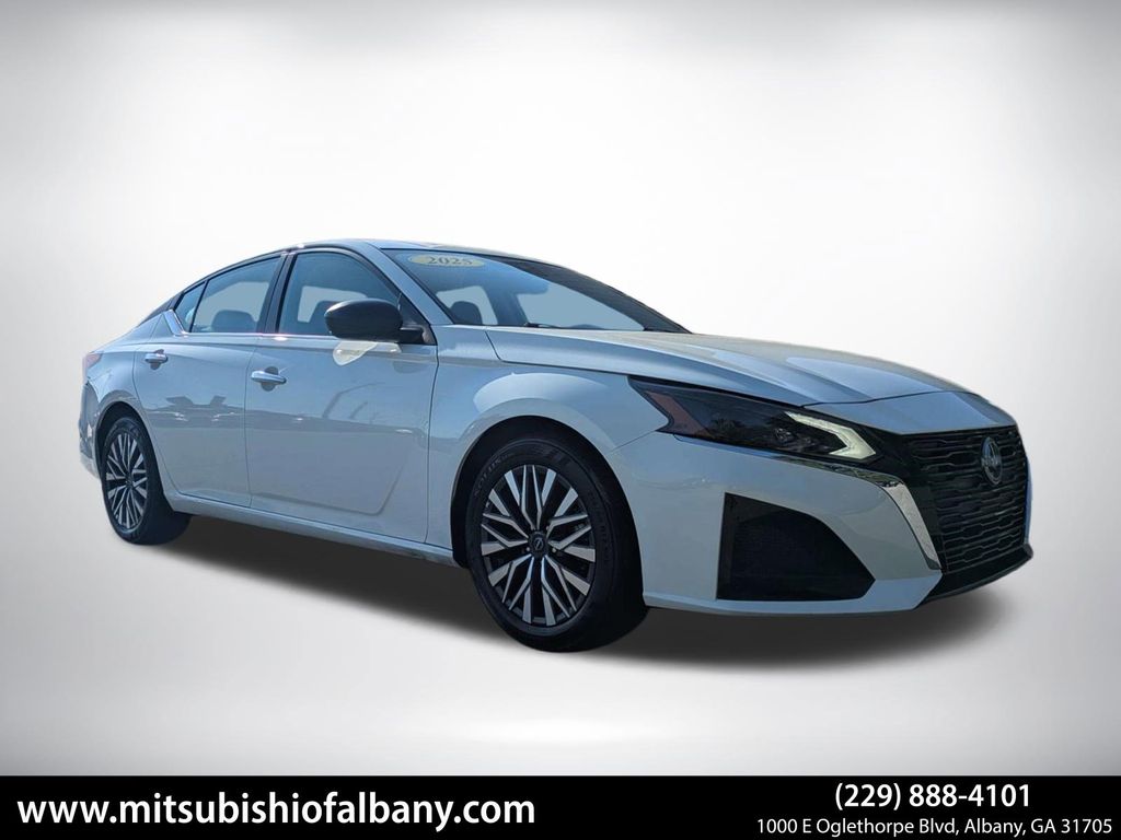 2025 Nissan Altima 2.5 SV