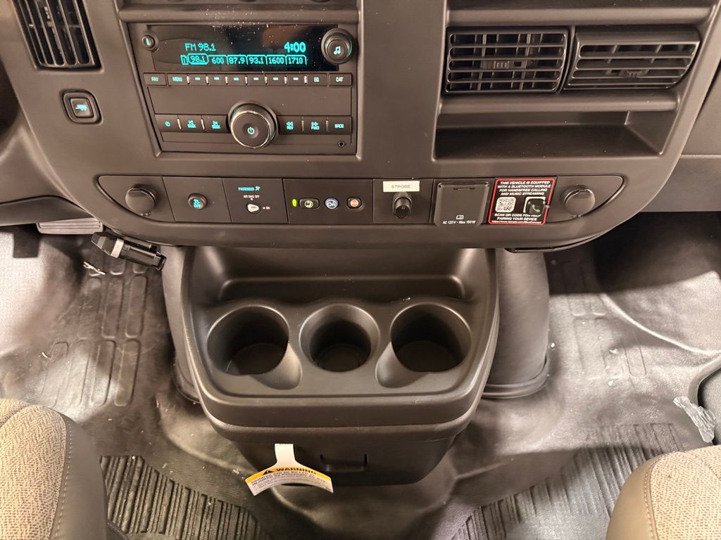 2025 Chevrolet Express 3500 Work Van