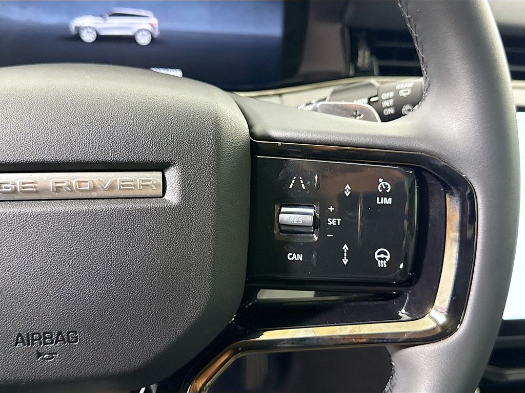 Thumbnail: 2025 Land Rover Range Rover Evoque - 12