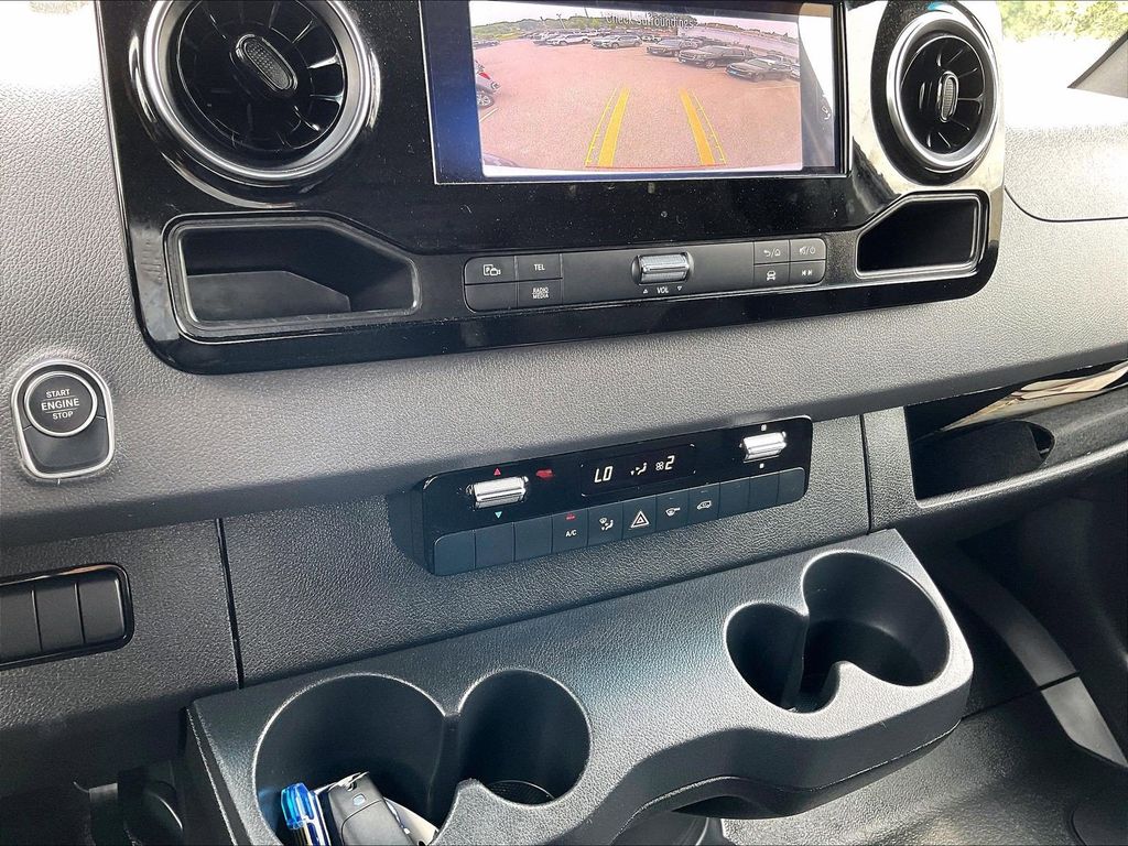 2025 Mercedes-Benz Sprinter 2500 — photo 26